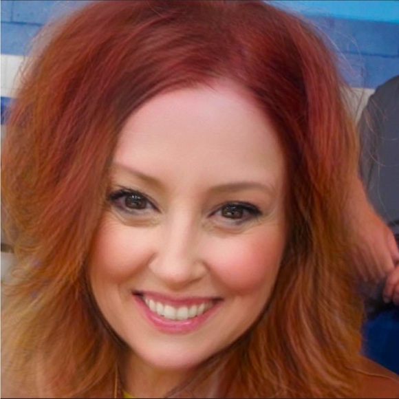 Meet your Posher, Dottie - Picture 1 of 3